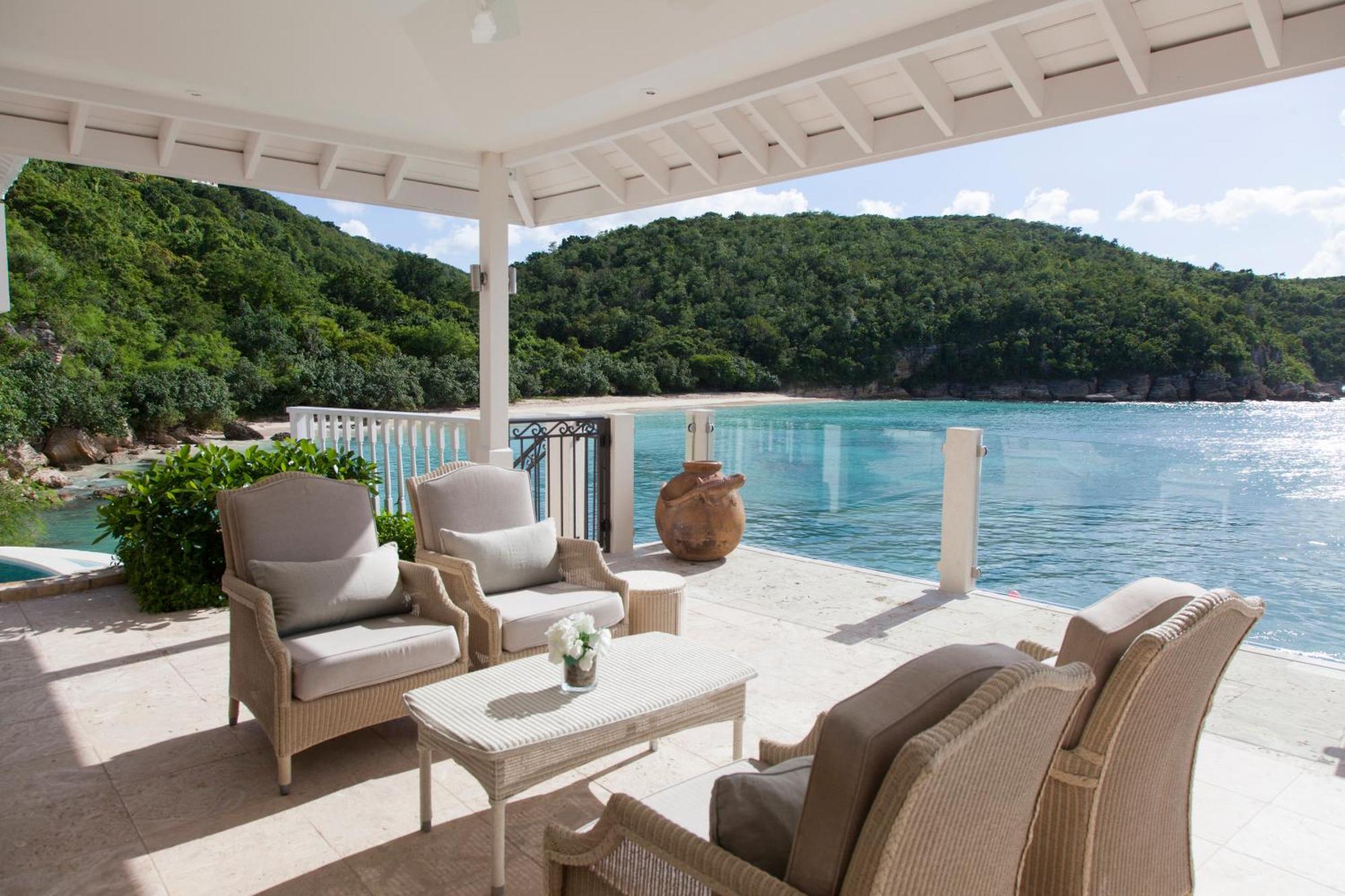 Blue Waters Resort And Spa St. John's المظهر الخارجي الصورة